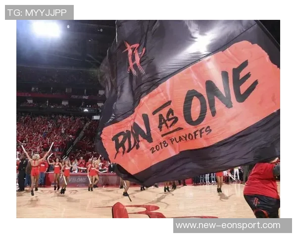 湖刺球迷手机桌面惊现小卡与哈登捧杯画面引发热议