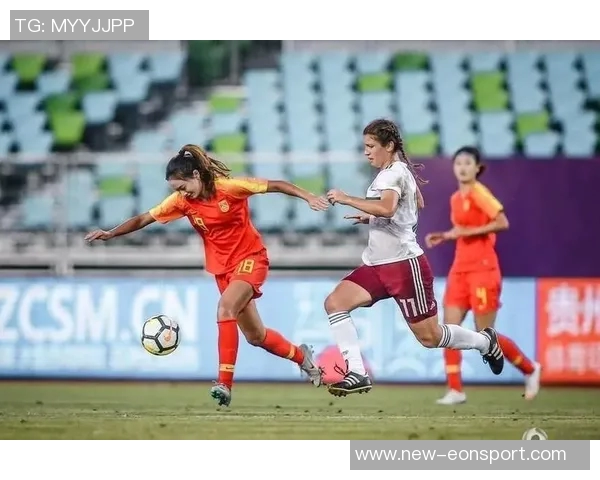 周欣怡精彩点射助力女足U17半场前2-0领先挪威U17女足 周欣怡精彩点射助力女足U17半场前2-0领先挪威U17女足