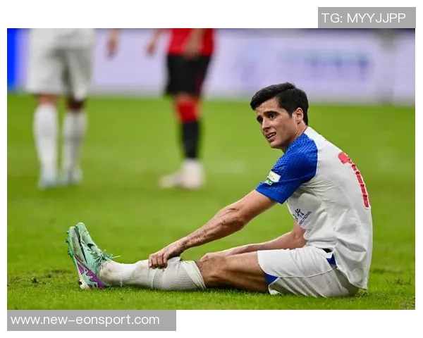 斯卢茨基赛后感慨双方实力相当遗憾未能全取三分的比赛总结