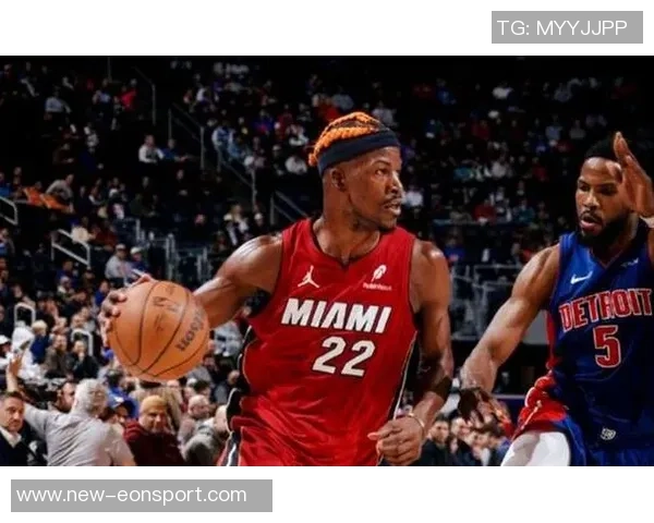 巴特勒表现抢眼18投7中斩获23分11篮板其中7个前场板助力球队胜利