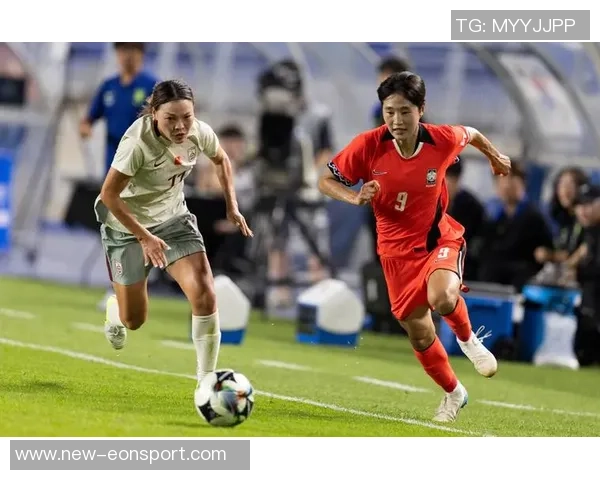 英女足轻松取胜主帅称中国女足留下明显空当